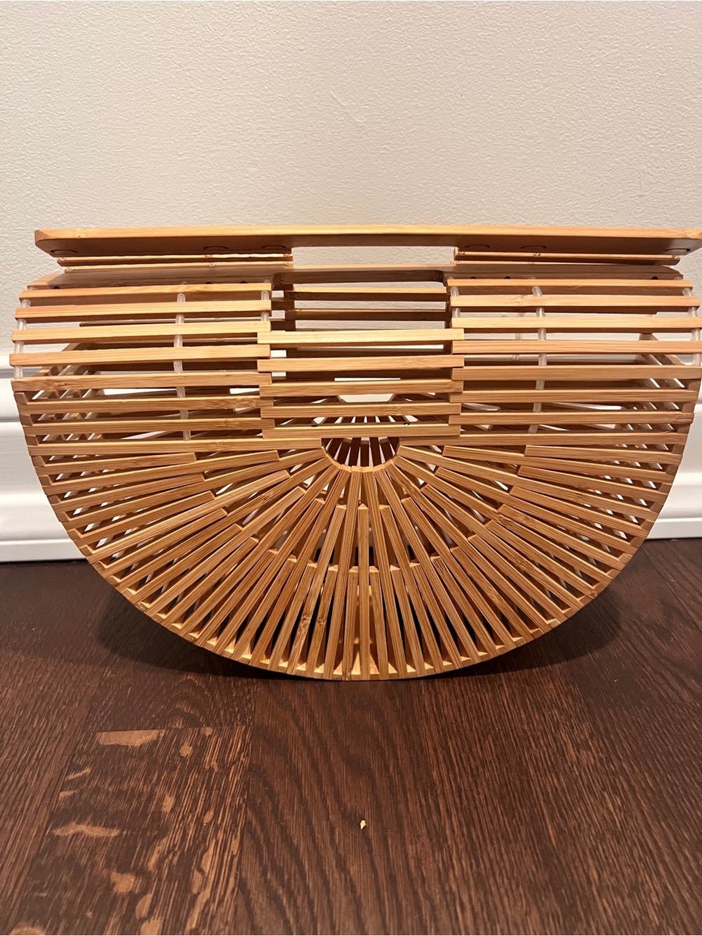 Cult Gaia INSPIRED resort clutch
